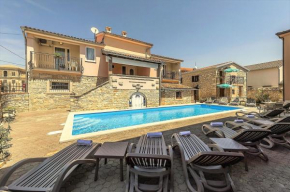Отель Villa Valtrazza  Тар